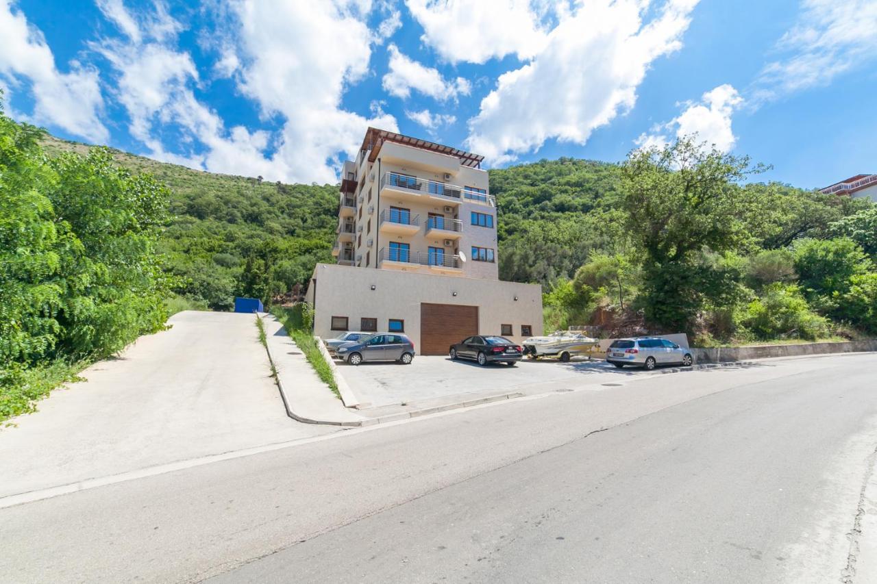 Petrovac Welcome Apartments מראה חיצוני תמונה